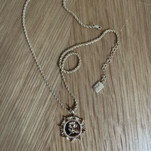 NWOT Miranda Frye Rose Pendant Necklace